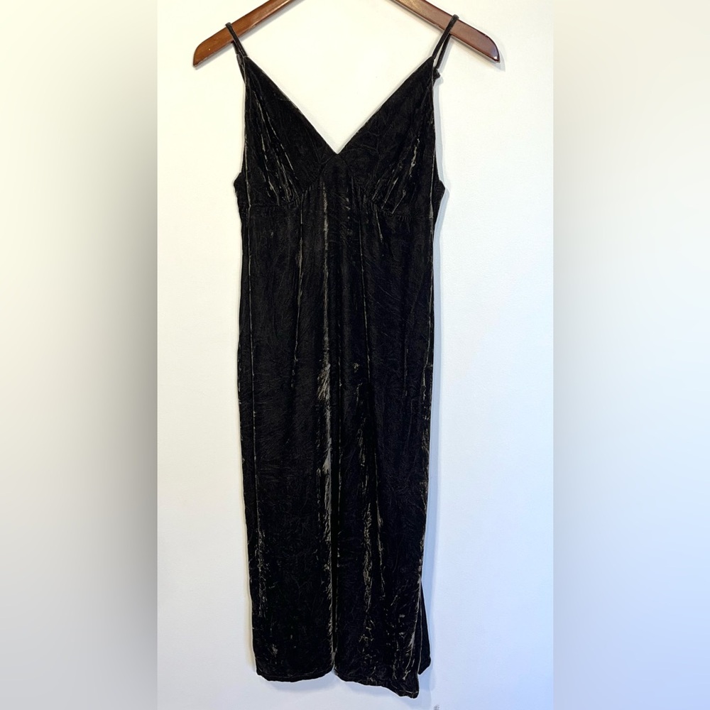 Tigerlily crushed velvet slip dress, cocktail dress, above knee, silk blend, 4 - Picture 2 of 7